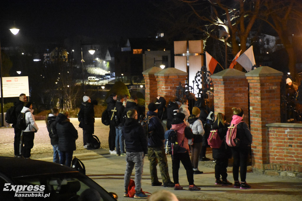 Ekstremalna Droga Krzyżowa w Sierakowicach