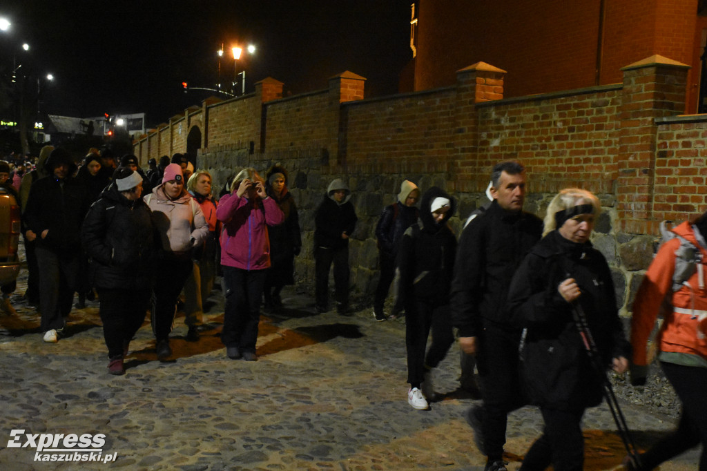 Ekstremalna Droga Krzyżowa w Sierakowicach