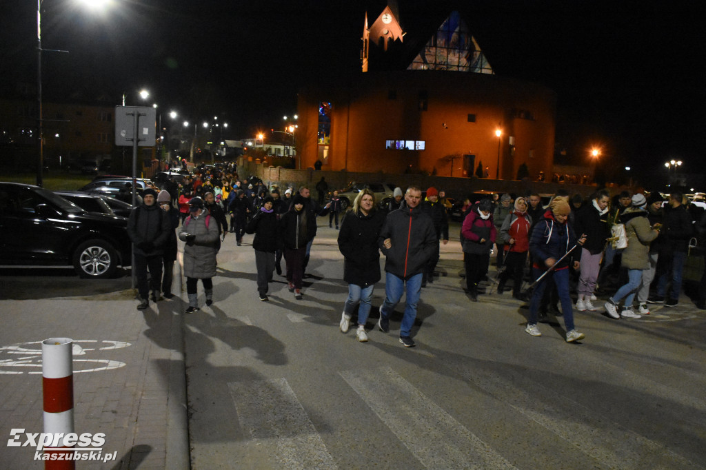 Ekstremalna Droga Krzyżowa w Sierakowicach
