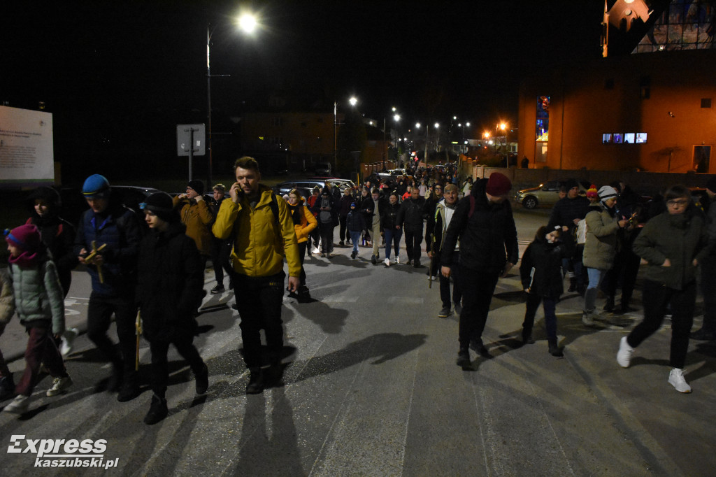 Ekstremalna Droga Krzyżowa w Sierakowicach