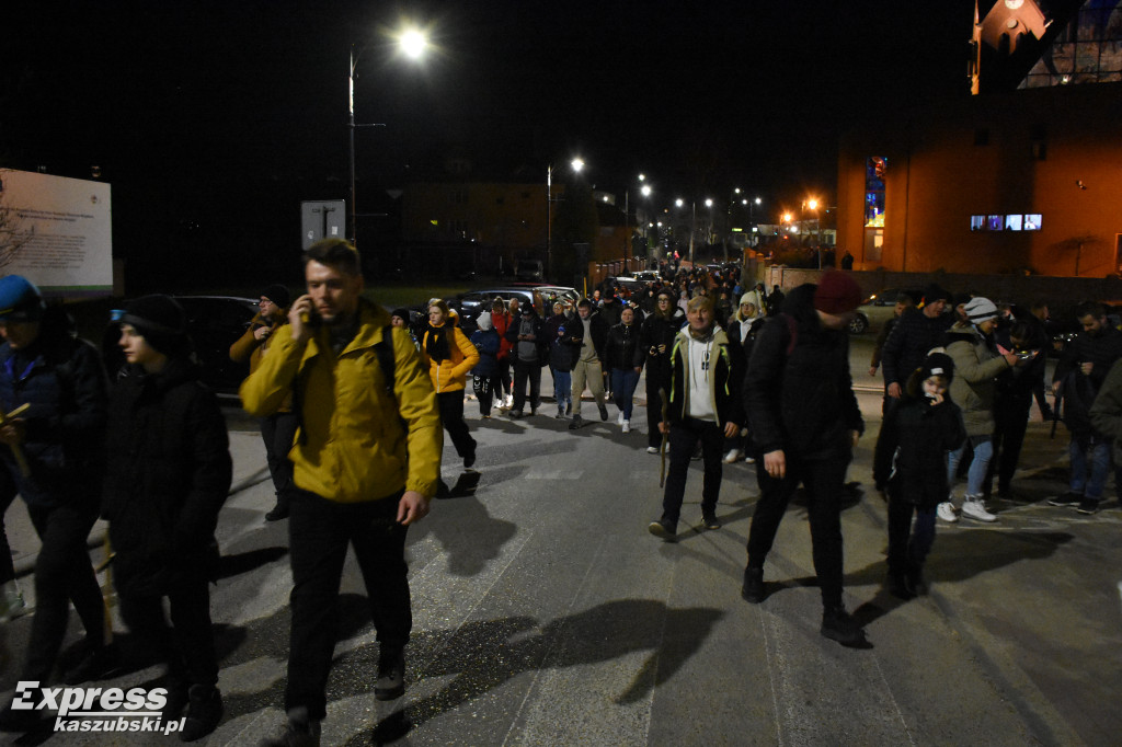 Ekstremalna Droga Krzyżowa w Sierakowicach