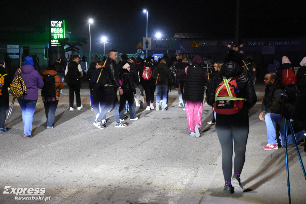 Ekstremalna Droga Krzyżowa w Sierakowicach