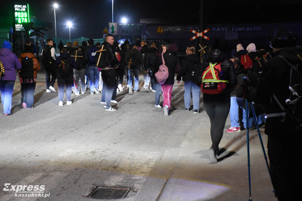 Ekstremalna Droga Krzyżowa w Sierakowicach