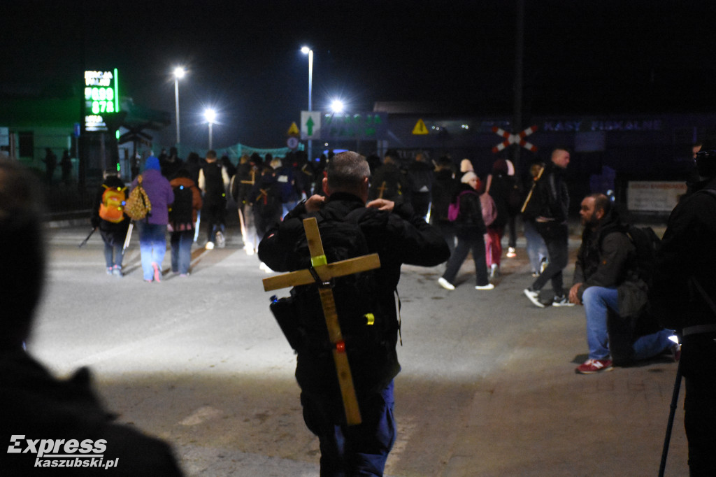 Ekstremalna Droga Krzyżowa w Sierakowicach