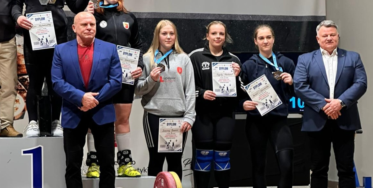 Zawodnicy Weightlifting Kiełpino w Ciechanowie