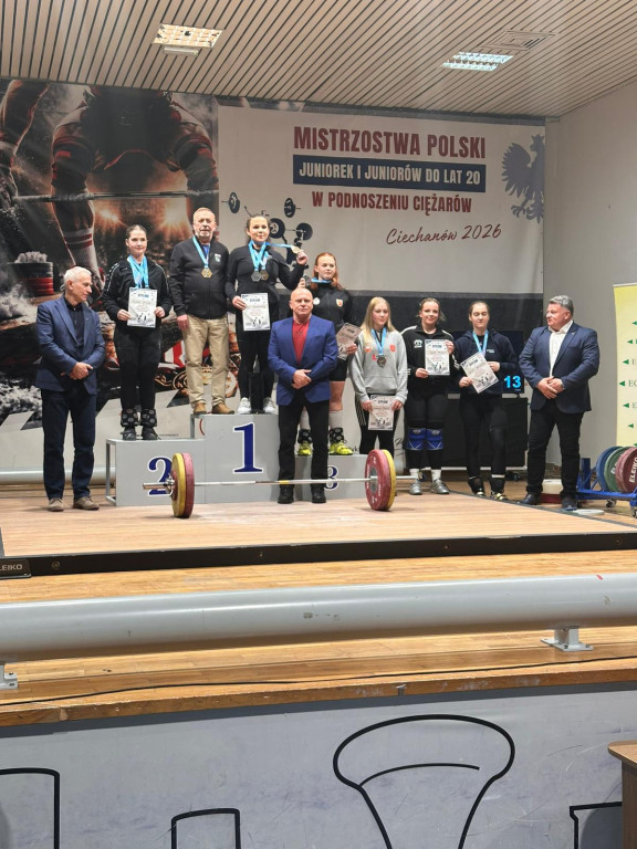 Zawodnicy Weightlifting Kiełpino w Ciechanowie