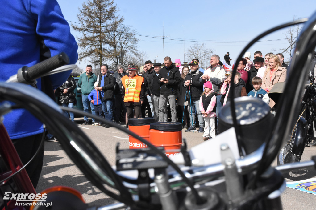 Otwarcie sezonu klasyków w Sierakowicach