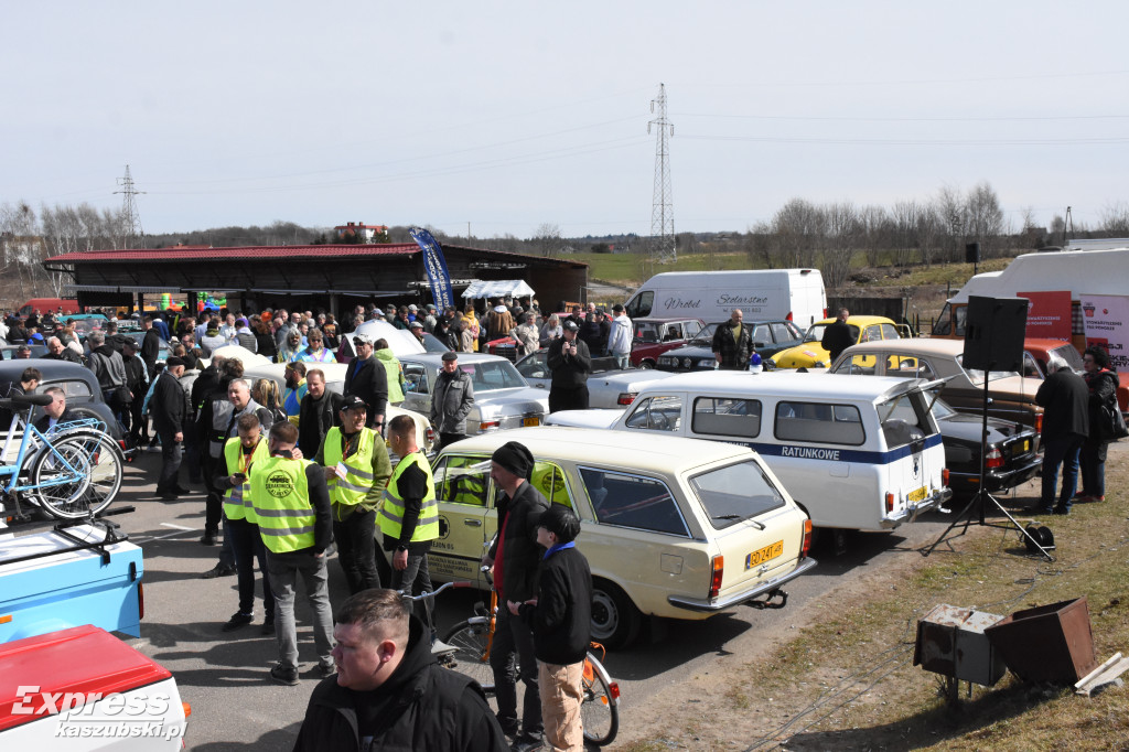 Otwarcie sezonu klasyków w Sierakowicach