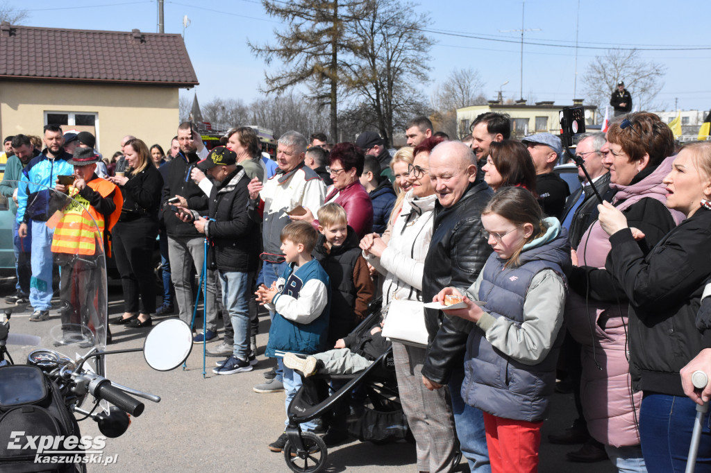 Otwarcie sezonu klasyków w Sierakowicach