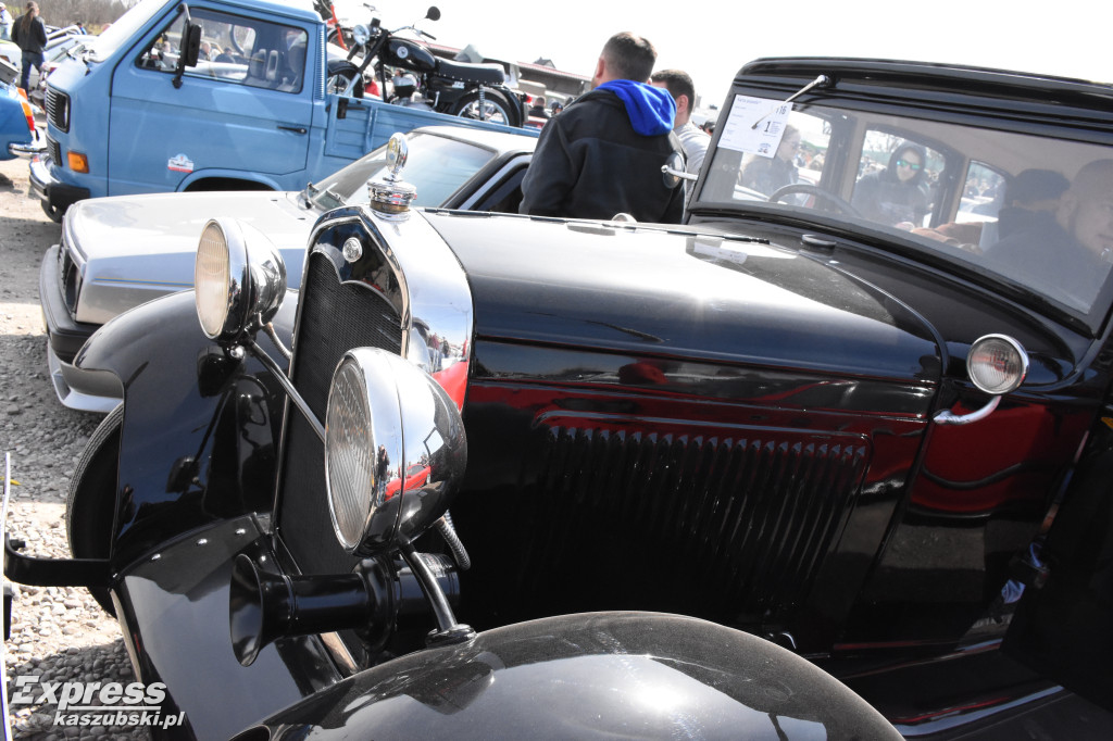 Otwarcie sezonu klasyków w Sierakowicach