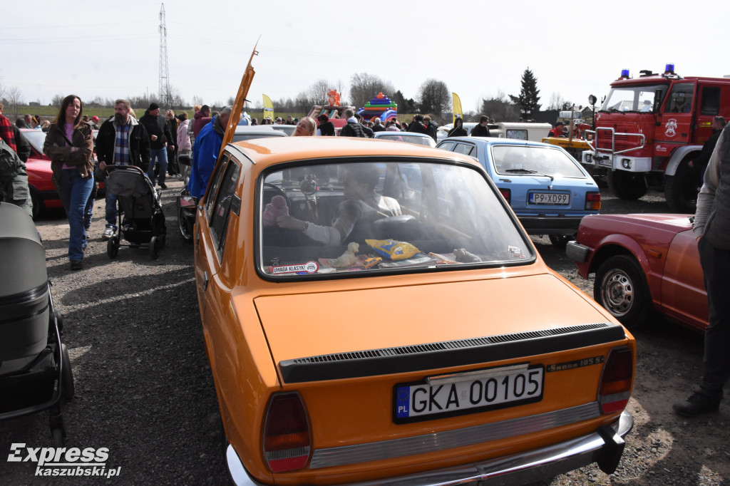 Otwarcie sezonu klasyków w Sierakowicach