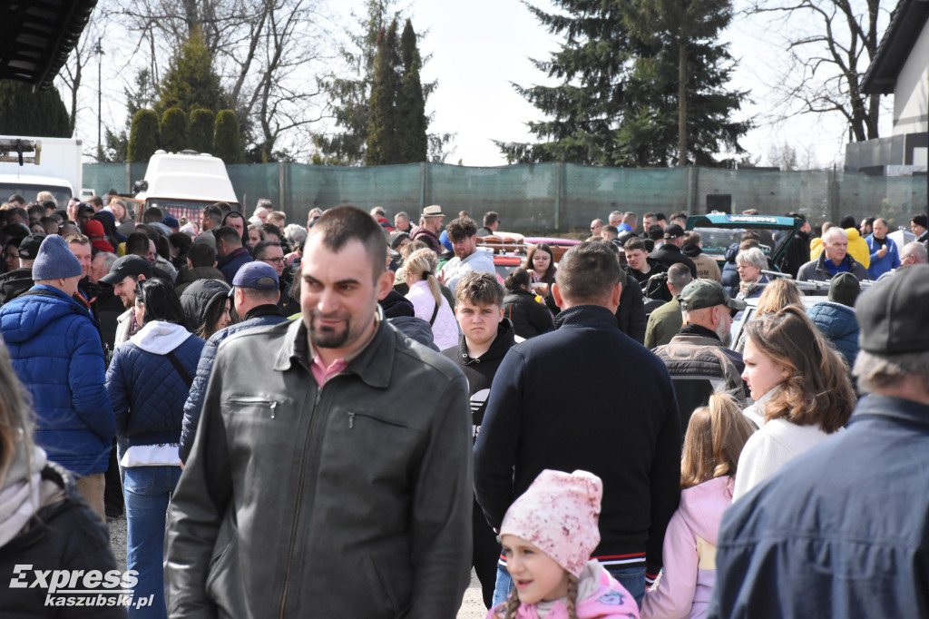 Otwarcie sezonu klasyków w Sierakowicach