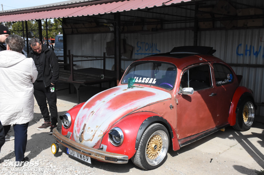 Otwarcie sezonu klasyków w Sierakowicach