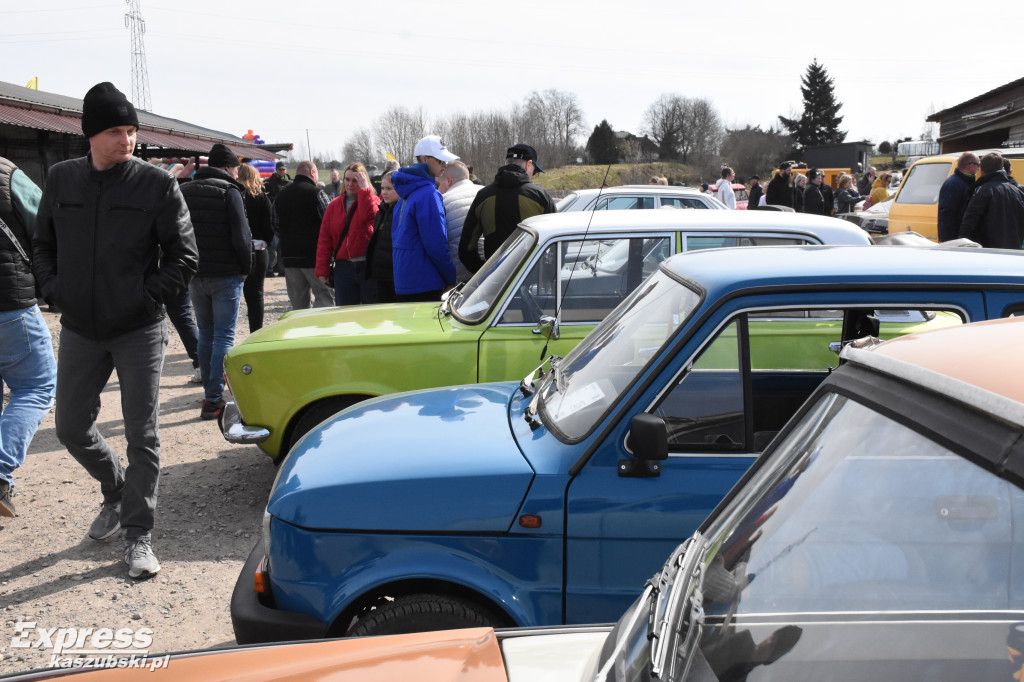 Otwarcie sezonu klasyków w Sierakowicach