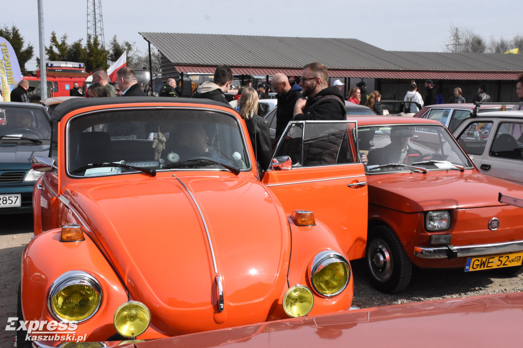 Otwarcie sezonu klasyków w Sierakowicach