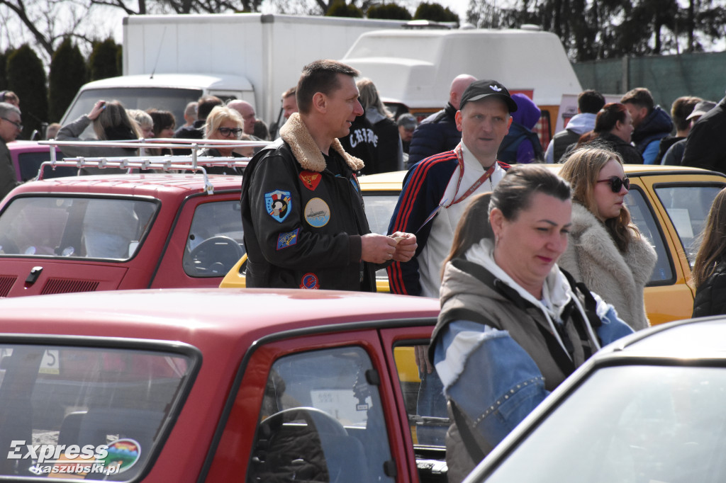 Otwarcie sezonu klasyków w Sierakowicach