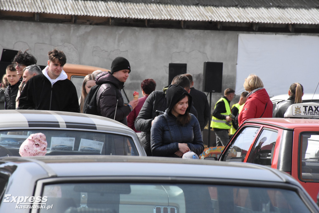 Otwarcie sezonu klasyków w Sierakowicach