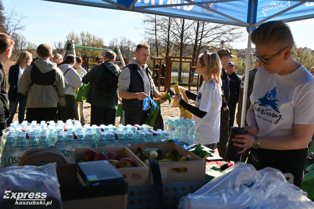 Akcja sprzątania kartuskich jezior