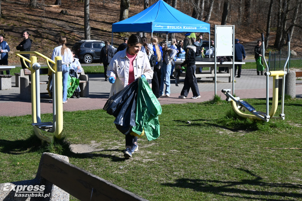 Akcja sprzątania kartuskich jezior