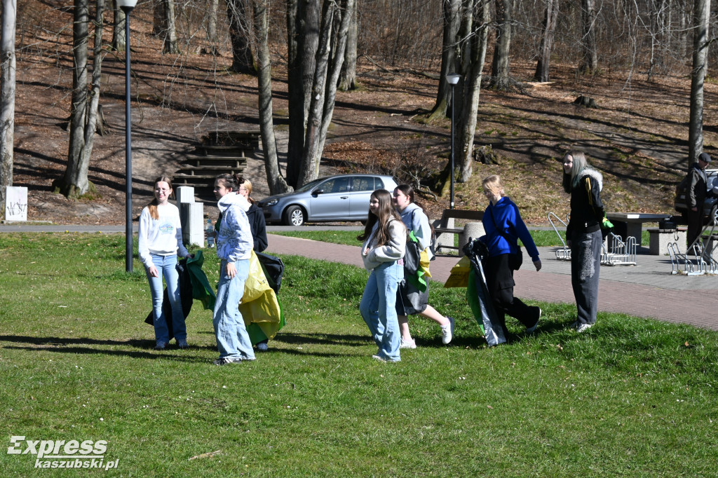 Akcja sprzątania kartuskich jezior