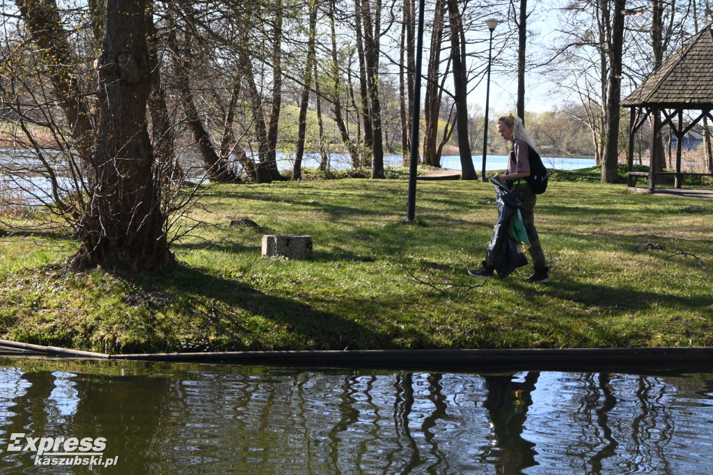 Akcja sprzątania kartuskich jezior