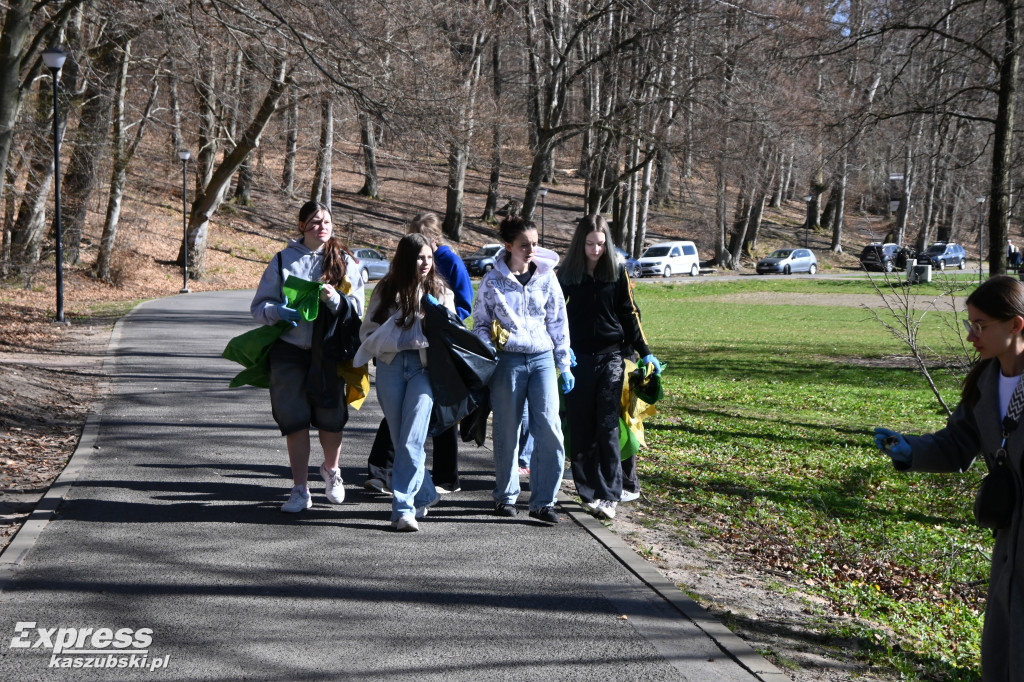 Akcja sprzątania kartuskich jezior