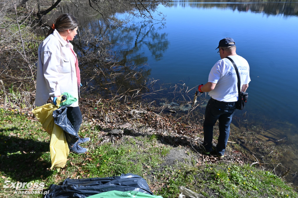 Akcja sprzątania kartuskich jezior