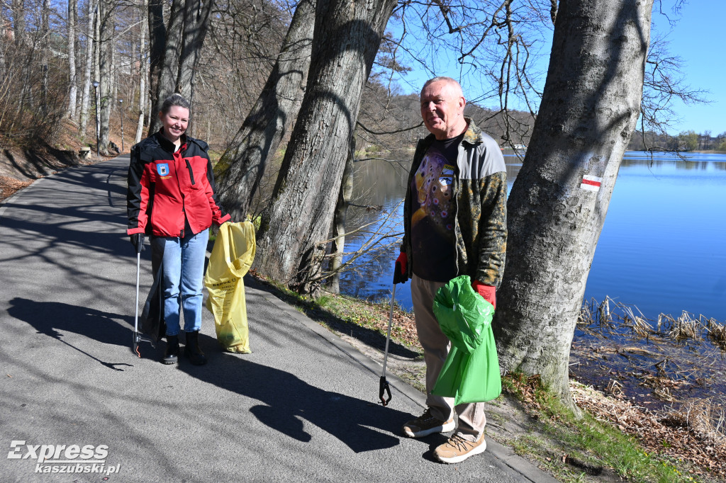 Akcja sprzątania kartuskich jezior