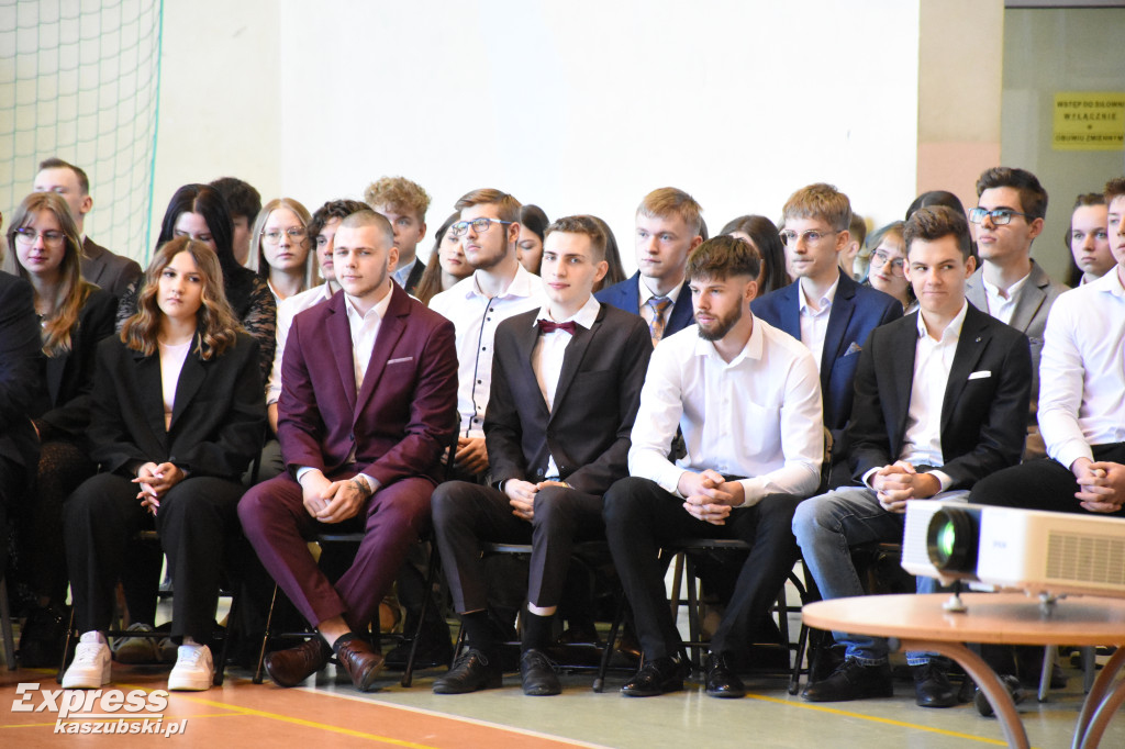 Pożegnanie maturzystów PZS w Sierakowicach