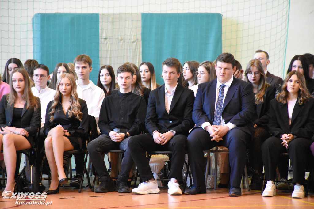 Pożegnanie maturzystów PZS w Sierakowicach