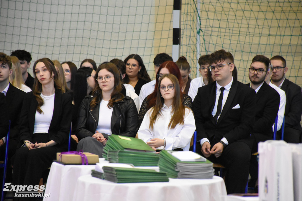 Pożegnanie maturzystów PZS w Sierakowicach