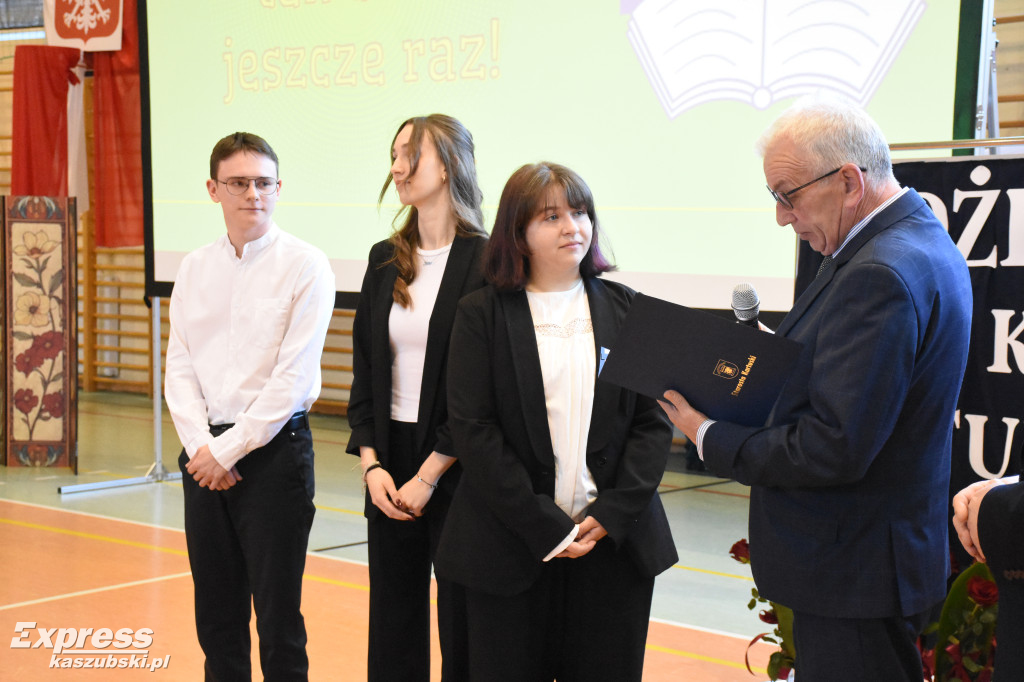 Pożegnanie maturzystów PZS w Sierakowicach