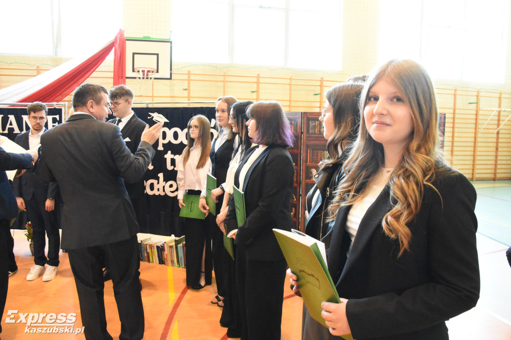 Pożegnanie maturzystów PZS w Sierakowicach