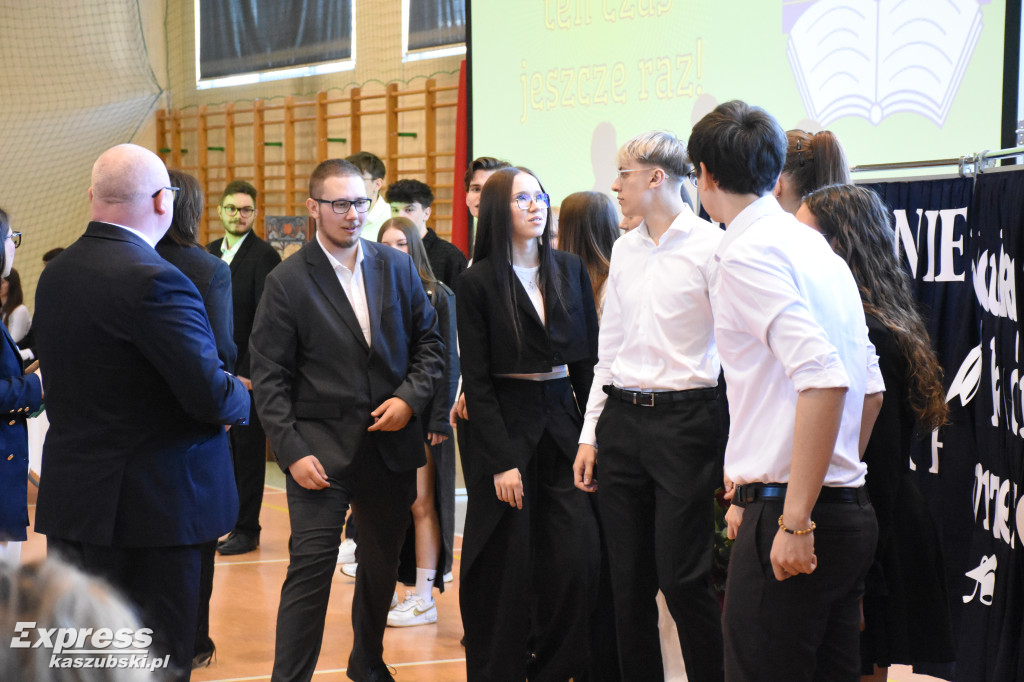 Pożegnanie maturzystów PZS w Sierakowicach