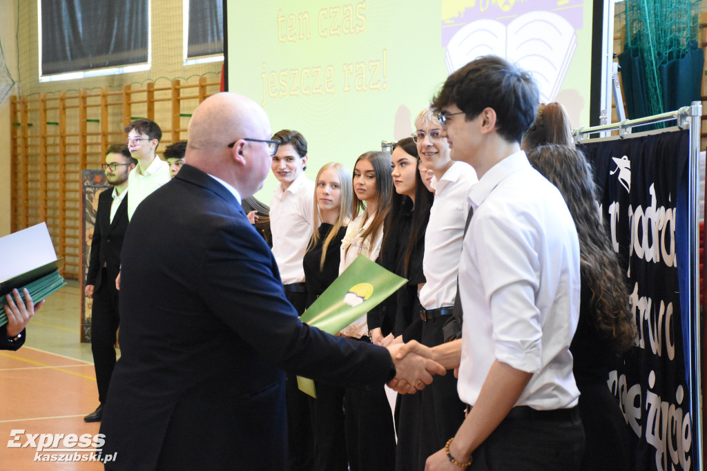 Pożegnanie maturzystów PZS w Sierakowicach