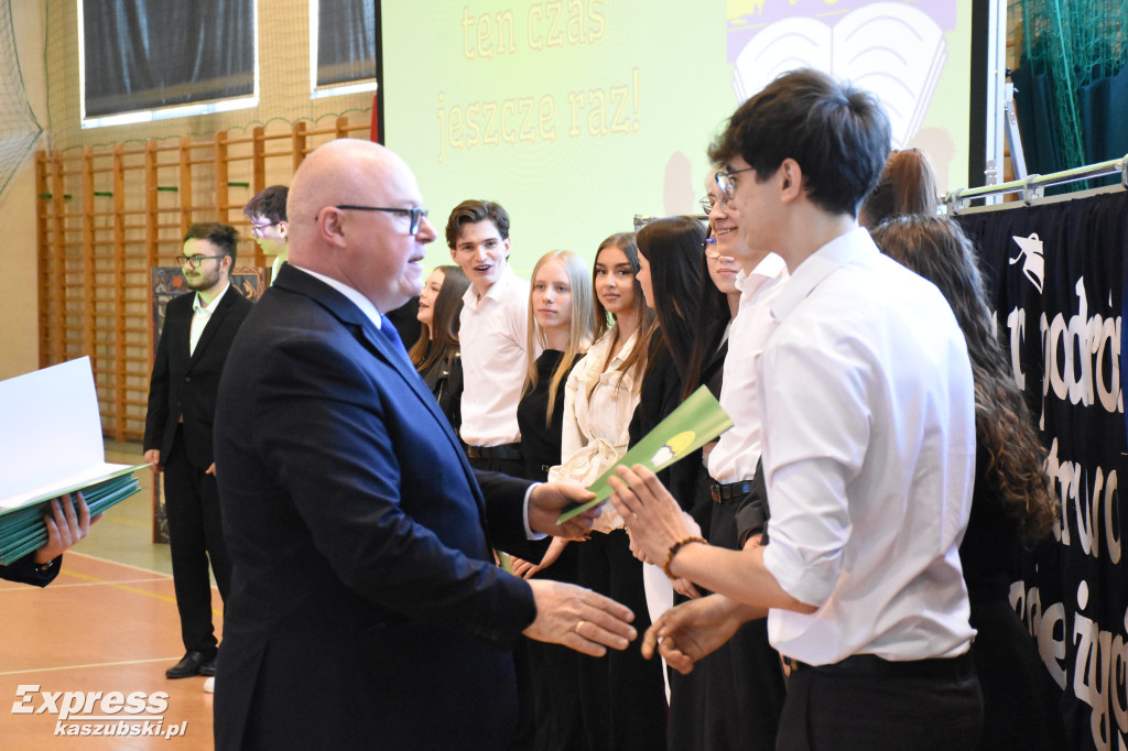 Pożegnanie maturzystów PZS w Sierakowicach