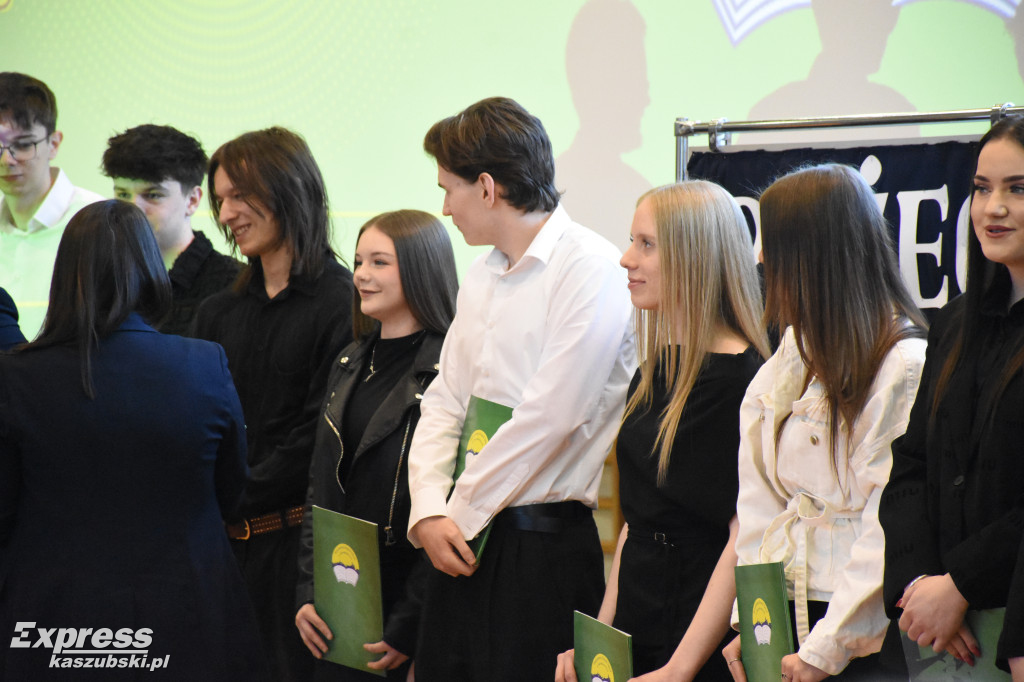 Pożegnanie maturzystów PZS w Sierakowicach