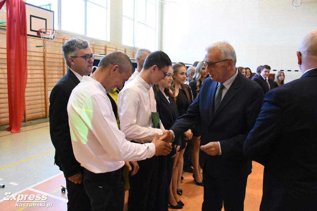 Pożegnanie maturzystów PZS w Sierakowicach