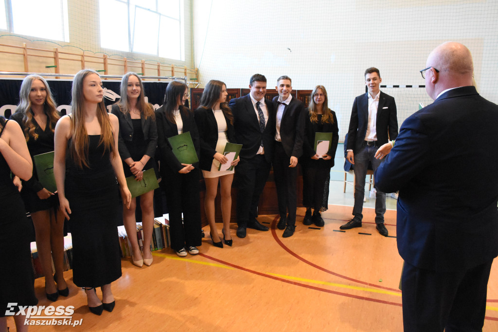 Pożegnanie maturzystów PZS w Sierakowicach