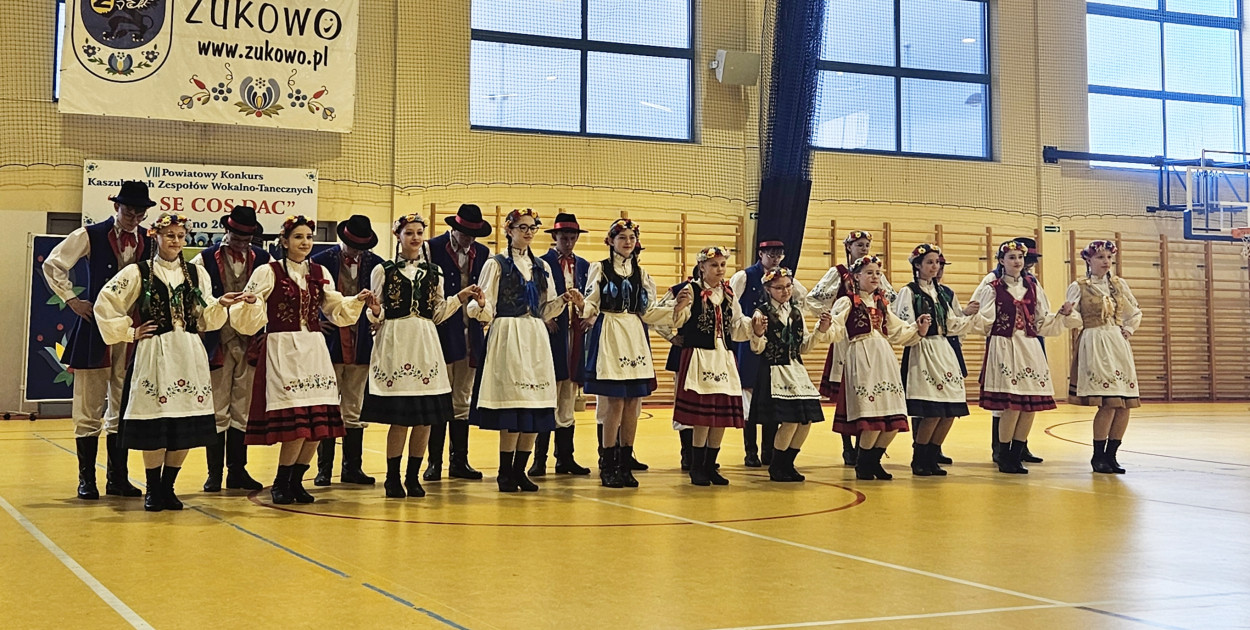 Powiatowy Konkurs Kaszubskich Zespołów Wokalno-Tanecznych w Baninie