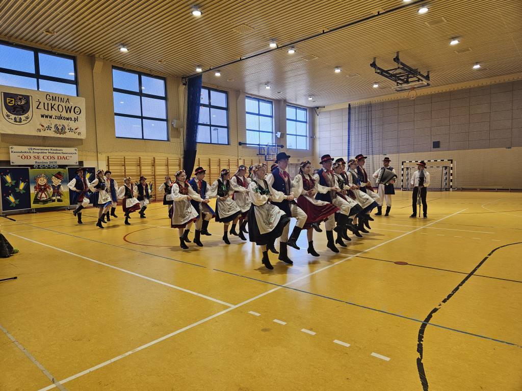 Powiatowy Konkurs Kaszubskich Zespołów Wokalno-Tanecznych w Baninie