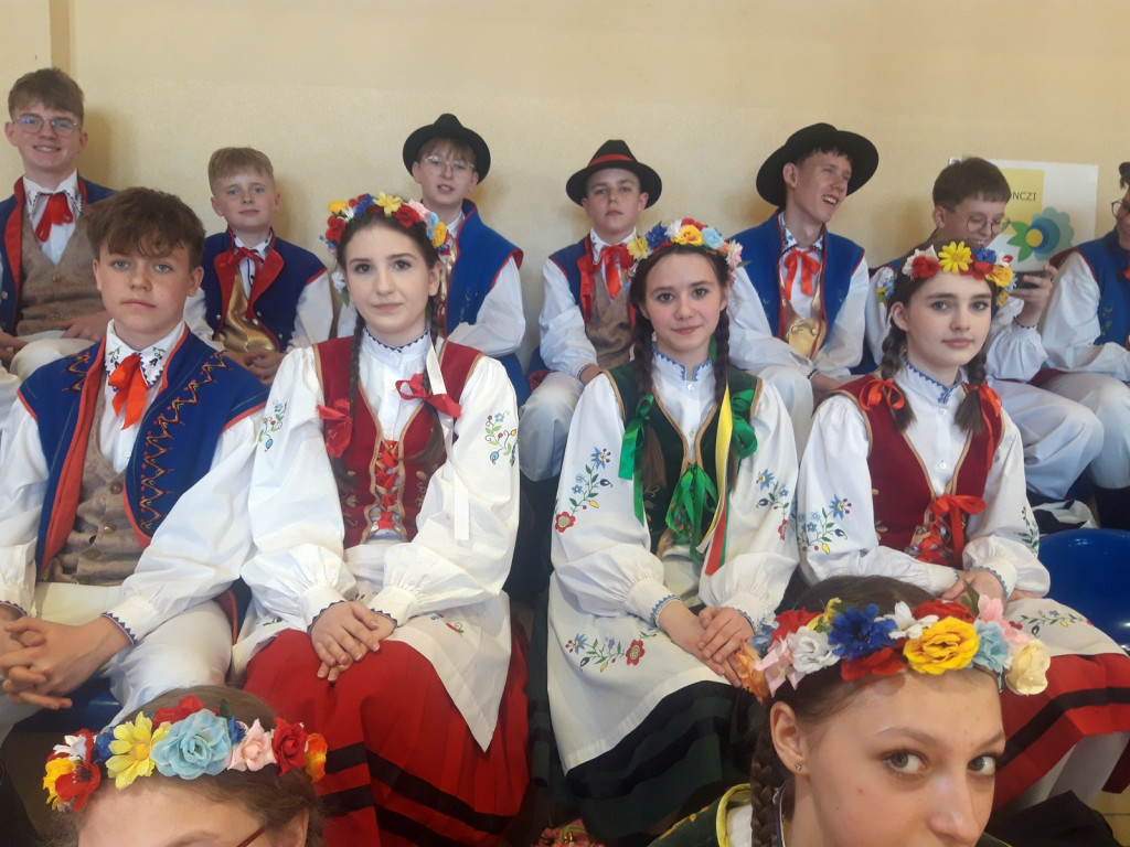 Powiatowy Konkurs Kaszubskich Zespołów Wokalno-Tanecznych w Baninie