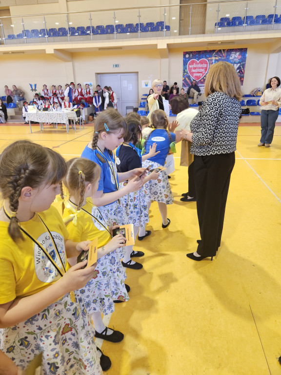 Powiatowy Konkurs Kaszubskich Zespołów Wokalno-Tanecznych w Baninie