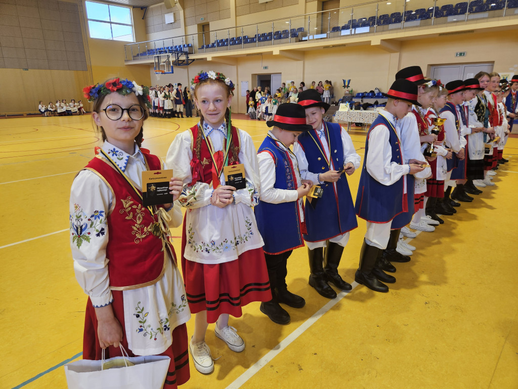 Powiatowy Konkurs Kaszubskich Zespołów Wokalno-Tanecznych w Baninie