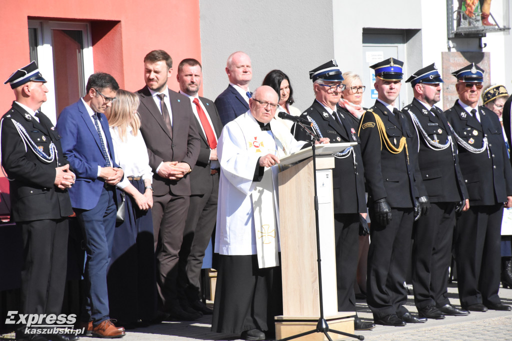 Uroczyste przekazanie wozu bojowego dla OSP Chwaszczyno