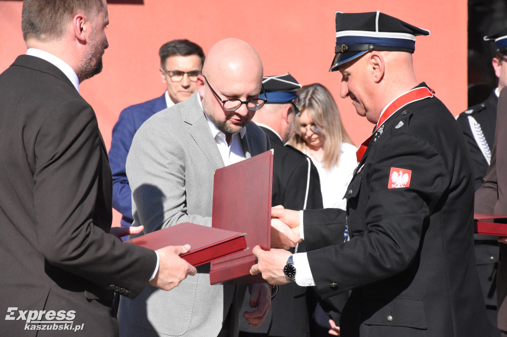 Uroczyste przekazanie wozu bojowego dla OSP Chwaszczyno