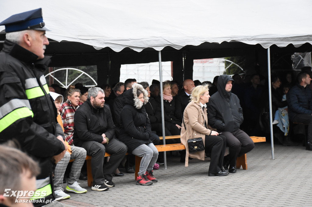 Pogrzeb wieloletniego proboszcza parafii w Miechucinie