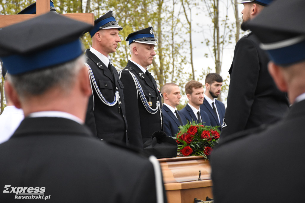 Pogrzeb wieloletniego proboszcza parafii w Miechucinie
