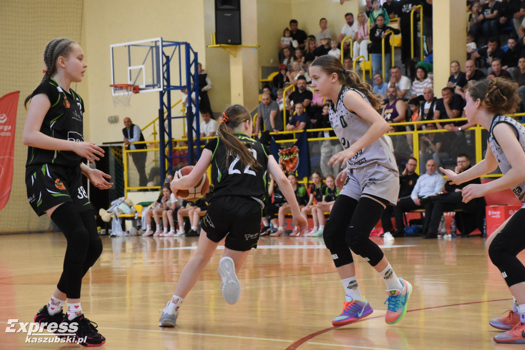 Finałowy Mecz turnieju U13 kobiet w Sierakowicach