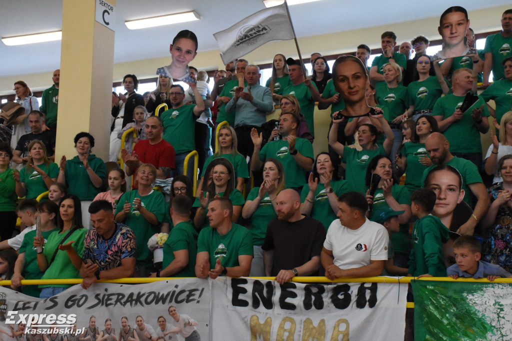 Finałowy Mecz turnieju U13 kobiet w Sierakowicach
